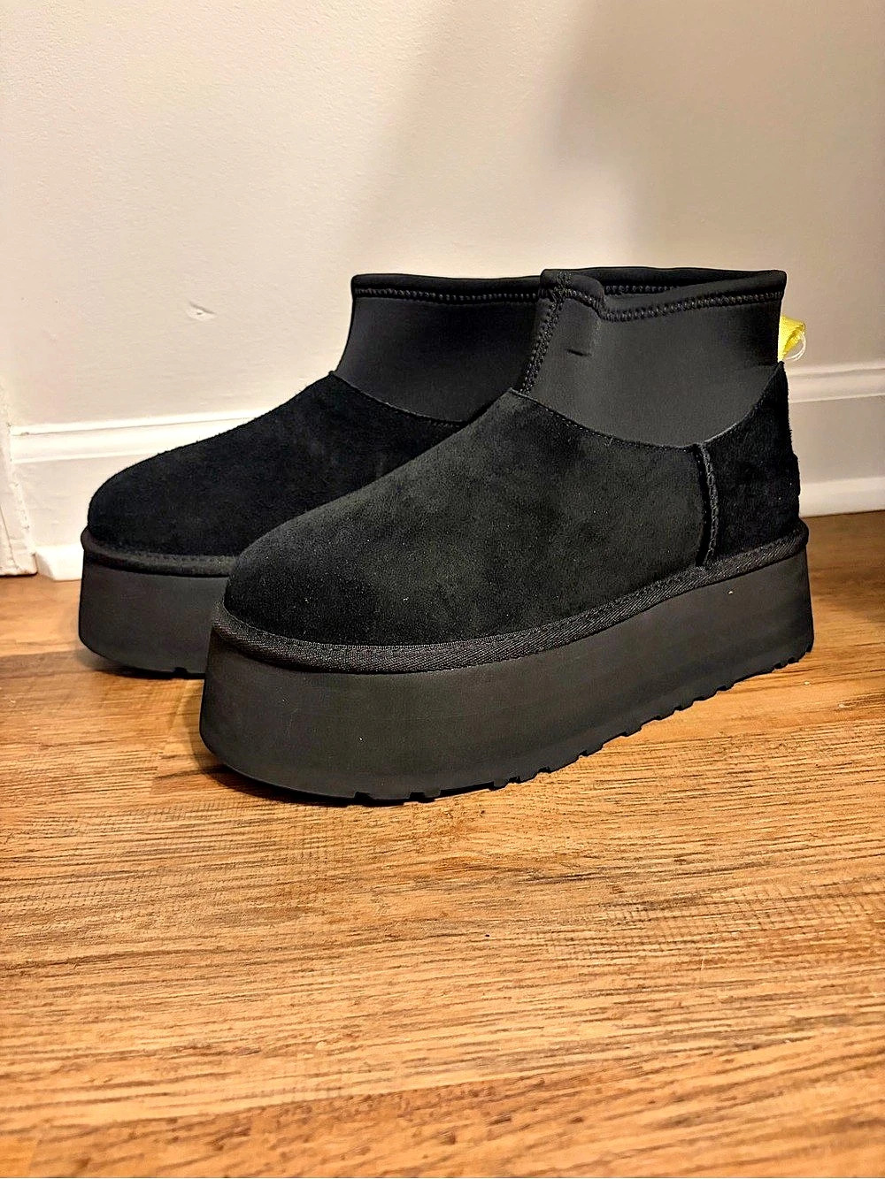 UGG Mini Dipper Platform Ankle Boots US 8 Black